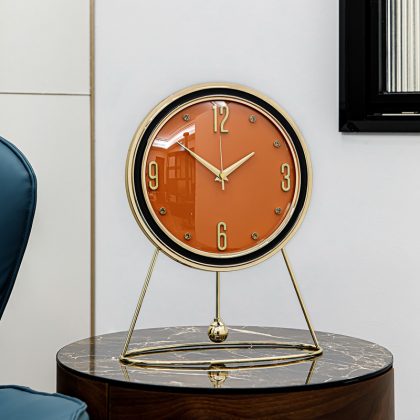 European-style Zinc Alloy Swing Table Clock, Metal